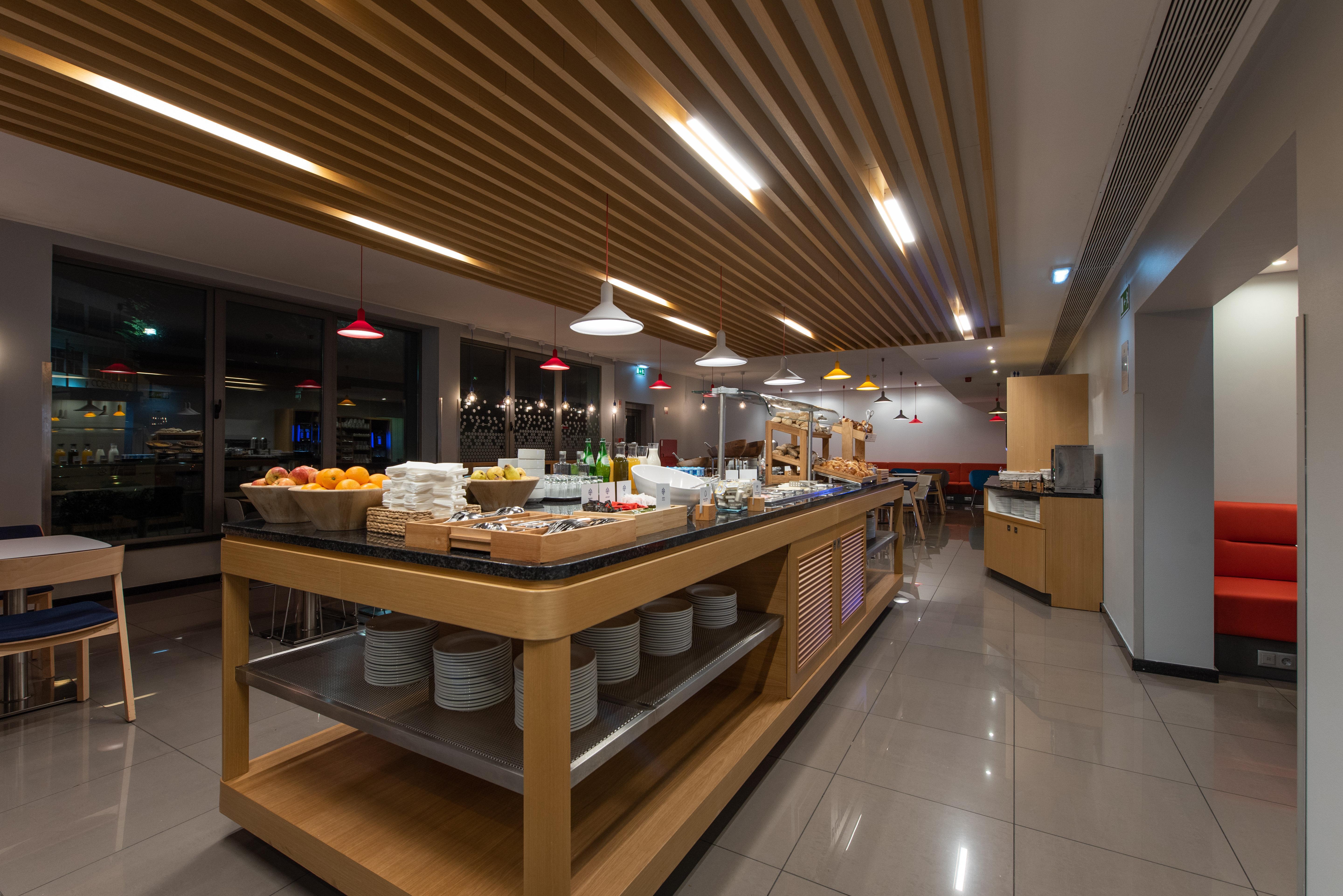 Holiday Inn Express Lisbon Airport By Ihg Portela  Luaran gambar